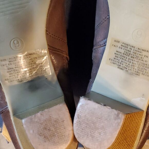 Brown Wrap Strap Ankle Booties US 9M Medium Zip Up Rina Boots Excellent - Picture 6 of 9